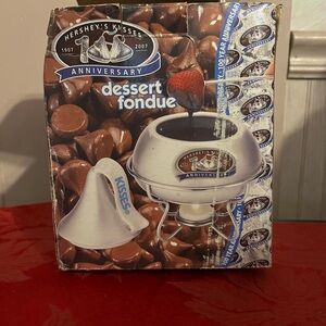 Hershey's Kisses Silver Dessert Fondue Set